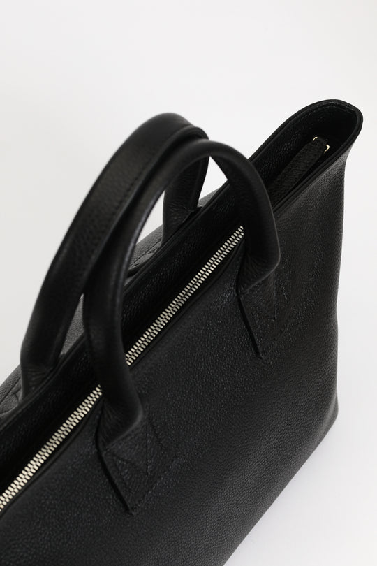 Victoria Medium Black