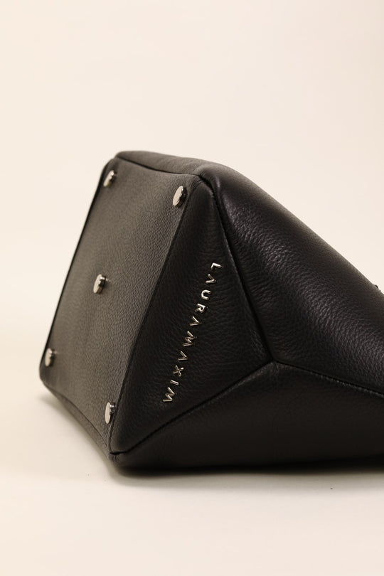 Victoria Medium Black