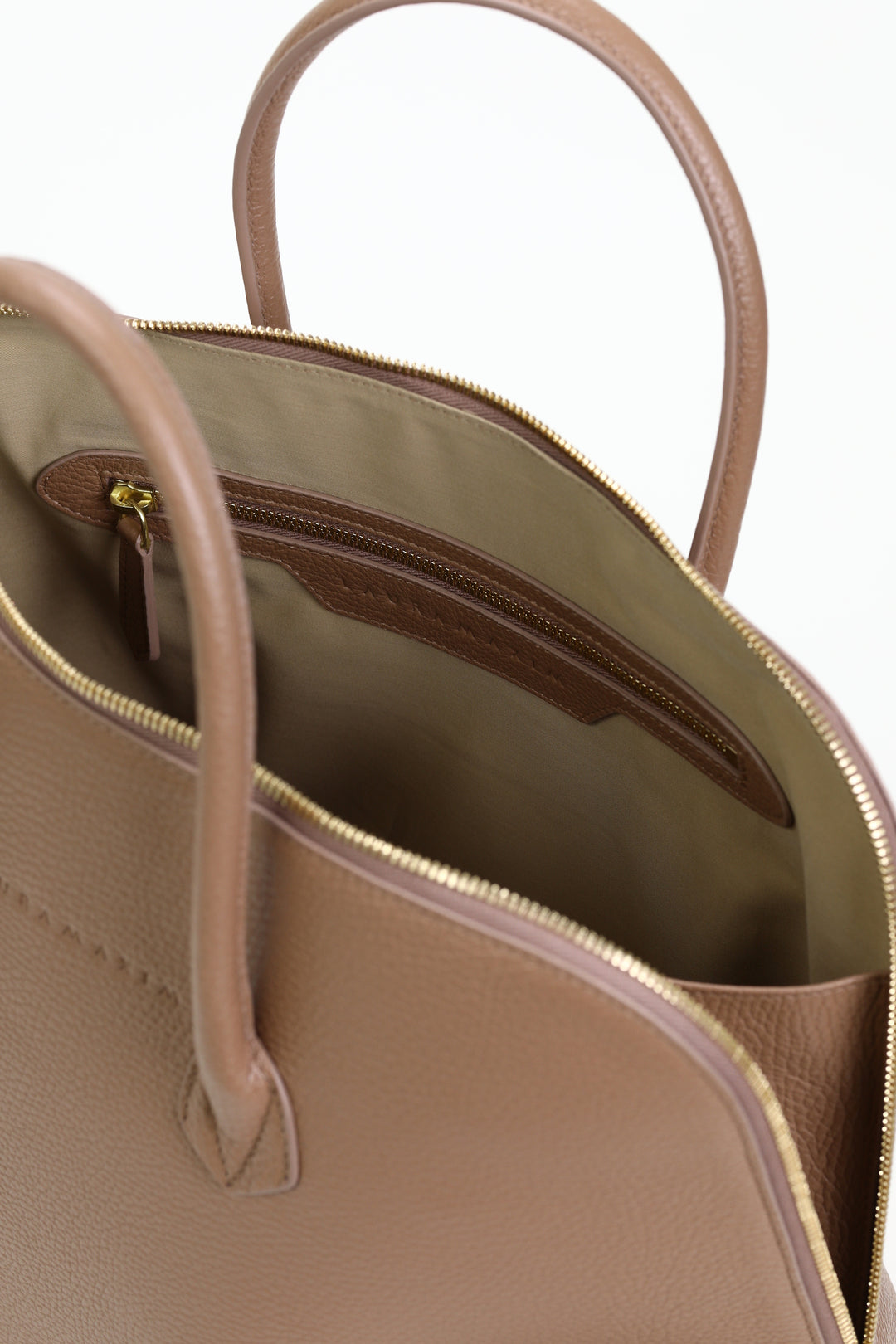 Carrera Medium Rosy Brown