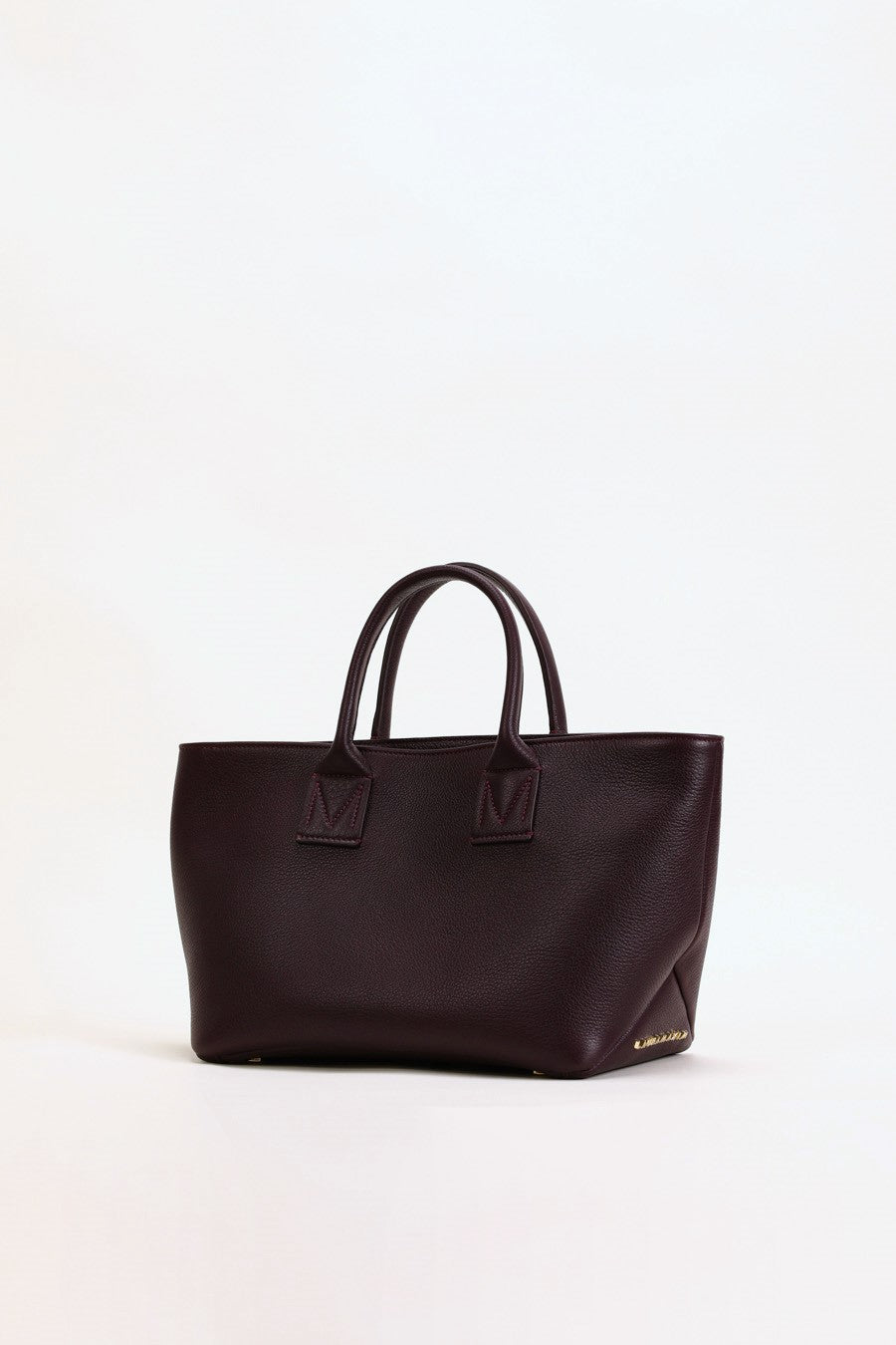 Victoria Medium Dark Violet